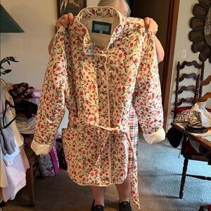 Draper James Red and White Floral Robe